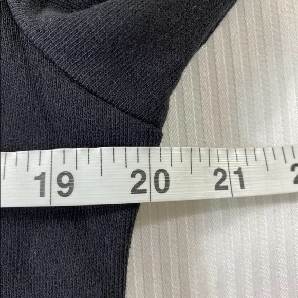 Vans Breast Cancer Awareness Crop Oversized Hoodie - Picture 5 of 15